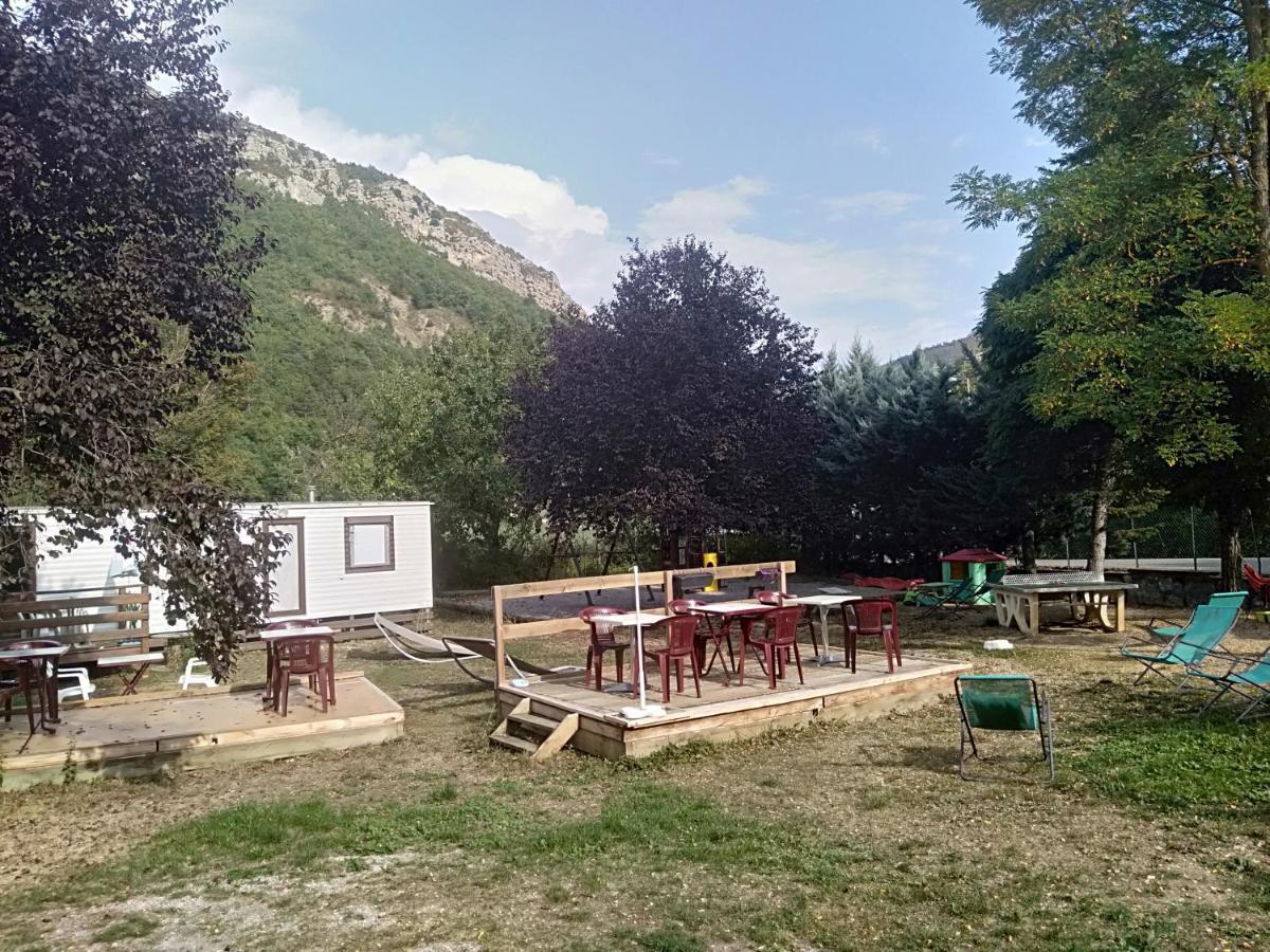 Camping Du Lac Saint-Julien-du-Verdon Eksteriør bilde