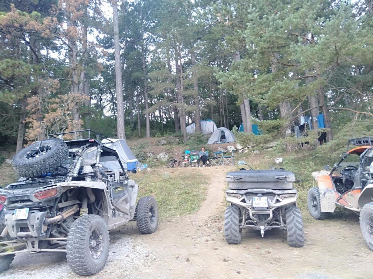 Camping Du Lac Saint-Julien-du-Verdon Eksteriør bilde