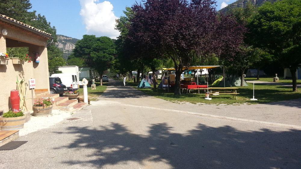 Camping Du Lac Saint-Julien-du-Verdon Eksteriør bilde