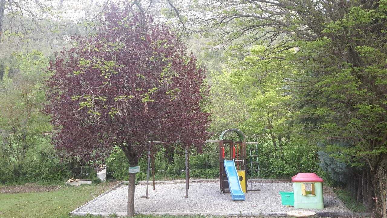 Camping Du Lac Saint-Julien-du-Verdon Eksteriør bilde